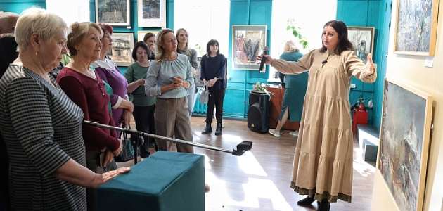 В арт-галерее состоялось открытие персональной выставки тюменской художницы Алены Головырских —«Сокровение»