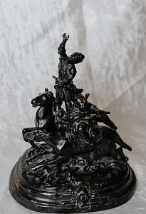 Скульптура Джигитовка лезгин. Каслинский чугунолитейный завод